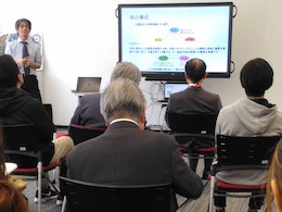 講演
